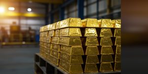 Lingots d'or empilés dans une réserve sécurisée